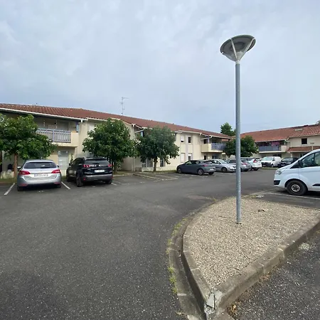 Apartment Quartier Mora Draps Et Caution En Supplement *